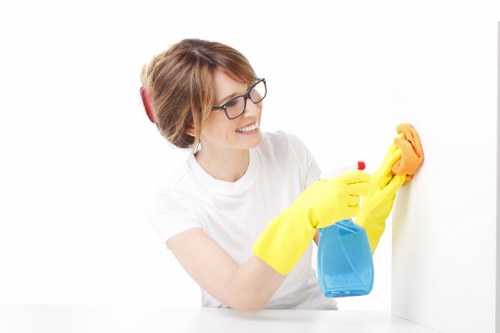Detailed kitchen and bathroom deep cleaning in Finsbury Park
