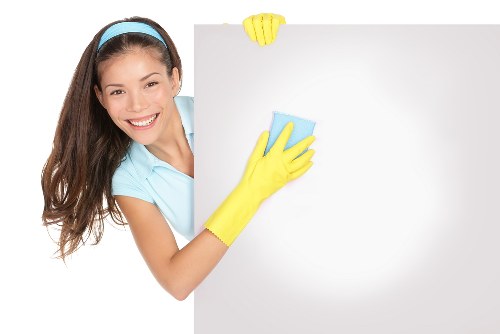 Tile and stone floor cleaning for homes and businesses near Finsbury Park